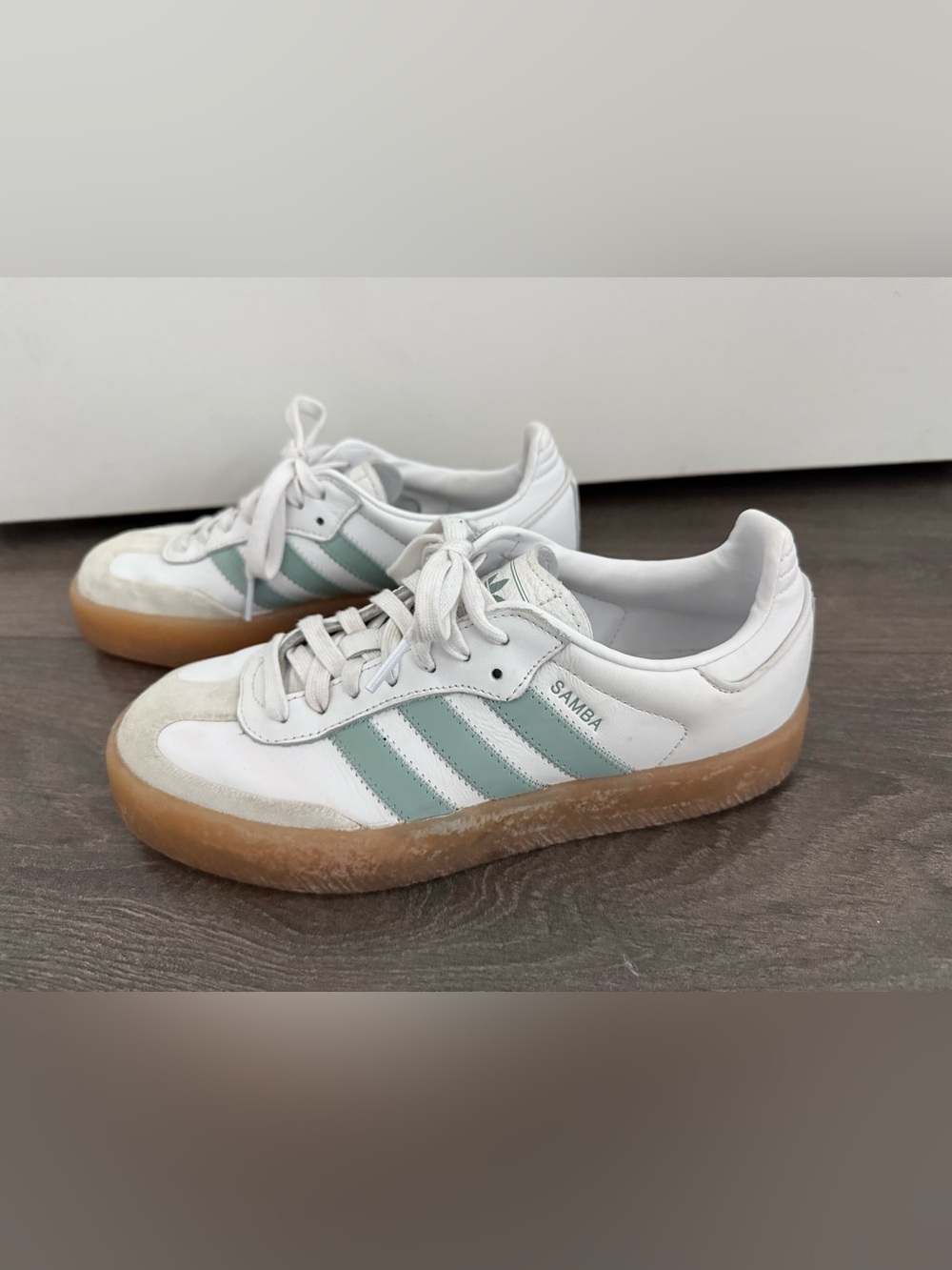 Adidas Samba White Sneakers with Stripes size women’s 8  / EU 40 shoes